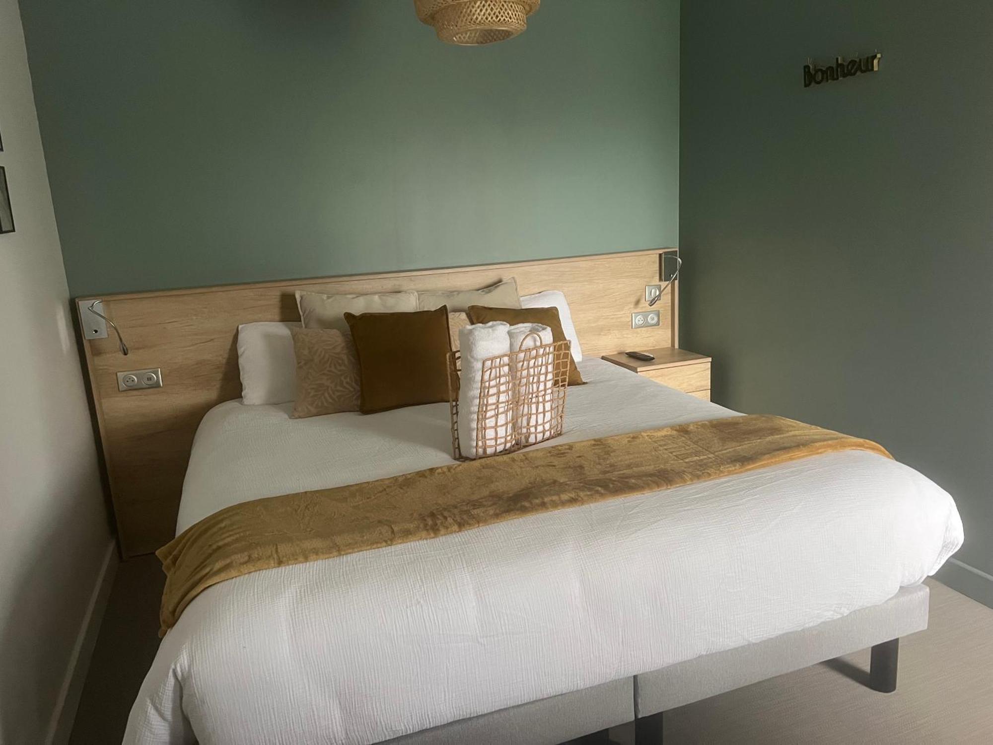 Chambre Privatisee L'Ermitage Vue Sur La Mayenne Château-Gontier Eksteriør billede